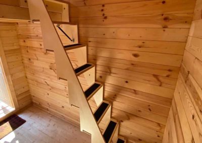 TEST Stair-Wall™ – Fold Flat Wall Ladder